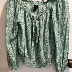 Daytrip Green Floral Long Sleeve Blouse